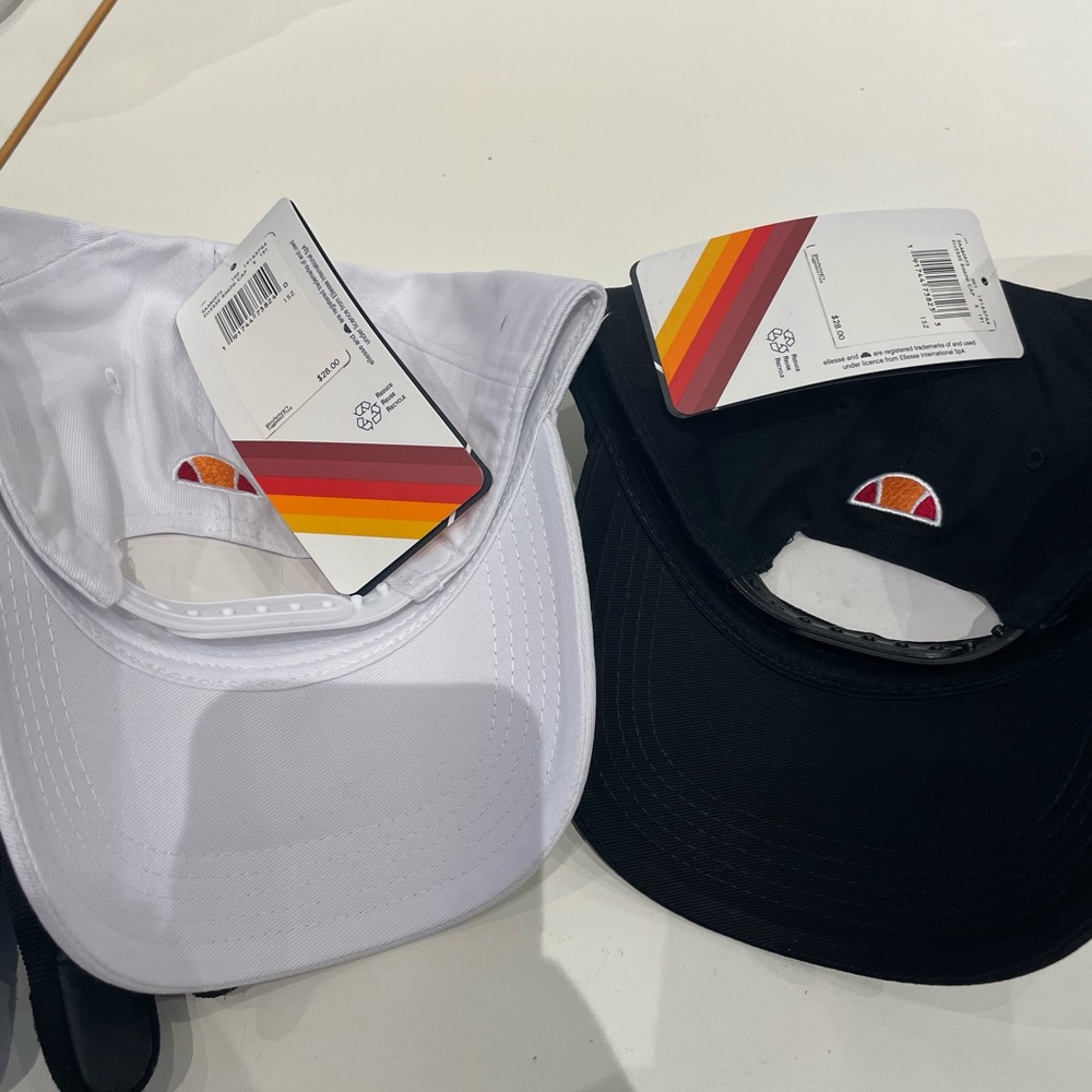 Three Ellesse Rimini hats - Picture 4 of 5